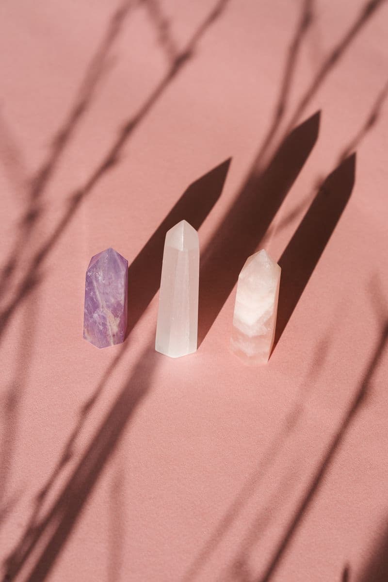 Reiki and Crystals: How Energy Healing Works with Gemstones